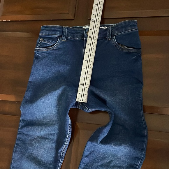 Girls size 8 Carter’s skinny blue jeans with adjustable waistband - Picture 8 of 10